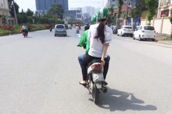 Xe ôm công nghệ che biển số chống chế, dân mạng nói gì?