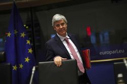 Bộ trưởng Tài chính Bồ Đào Nha kiêm Chủ tịch Eurogroup từ chức
