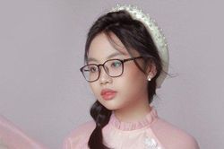 Phương Mỹ Chi bức xúc khi bị một khán giả gửi tin nhắn xúc phạm gia đình mình
