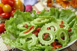 Bất ngờ 7 công dụng của mướp đắng trong ngày hè nóng bức