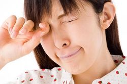 Ngứa mắt và cách đối phó