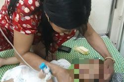 Bị bỏ quên 2 tiếng trong ô tô giữa trưa nắng, bé 19 tháng sốc nhiệt, hôn mê được cứu sống
