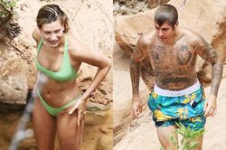 Vợ chồng Justin Bieber mặc đồ bơi khoe vóc dáng săn chắc