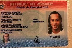 Ronaldinho: '60 ngày bị quản thúc thật dài'