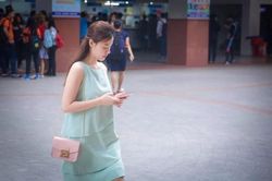 Hot girl Midu và dàn mỹ nhân vừa làm nghệ thuật vừa 'gõ đầu trẻ'
