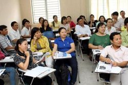 Bồi dưỡng dạy sách giáo khoa mới: Phụ thuộc rất nhiều vào nhà xuất bản!