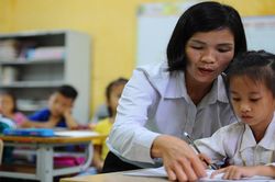 Trước 15/8, sách giáo khoa lớp 1 phải đến tay học sinh