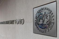 IMF chấp thuận gói cứu trợ trị giá 5 tỷ USD cho Ukraine