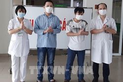 Còn 12 bệnh nhân COVID-19, phi công người Anh nhớ được mật khẩu điện thoại dù hôn mê dài