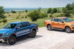 Giảm giá trăm triệu, Ford Ranger tiếp tục dẫn đầu phân khúc