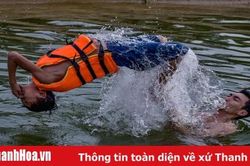 Tắm sông giải nhiệt mùa hè, cần đề phòng đuối nước ở trẻ em