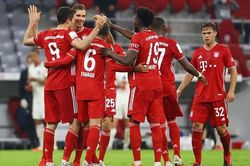 Bayern 2-1 Frankfurt: Lewandowski tỏa sáng, Bayern vào chung kết cúp QG Đức