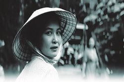 Dù muộn màng nhưng tôi vẫn muốn sống cuộc đời của mình