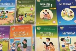 Bộ GD&ĐT yêu cầu cung ứng sách giáo khoa lớp 1 trước 15/8