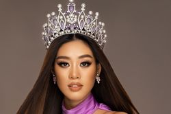 Khánh Vân khoe sắc trong đầm dạ hội