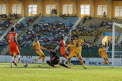 Derby Bắc Trung Bộ: 'Mỗi nhà mỗi cảnh'