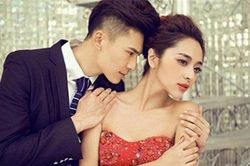 Hí hửng vì có bạn gái xinh như hotgirl, anh chàng 'tái mặt' khi khoe người yêu với bạn