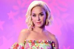 Bí quyết giúp Katy Perry không bị mọc mụn lúc mang bầu