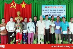 Tuyên truyền lợi ích việc tham gia bảo hiểm cho người có hoàn cảnh khó khăn xã Bình Long
