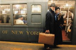 Đời sống New York qua sắc màu tàu điện ngầm