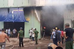 Cháy thiêu rụi lô hàng điện máy trị giá 10 tỷ đồng