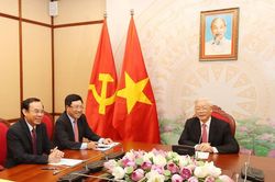Điện mừng nhân kỷ niệm Quốc khánh Liên bang Nga