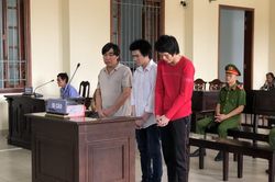 Cháu gây án, bác tiếp tay xóa dấu vết