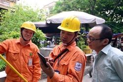 Tiền điện: Vì sao tăng gấp 5 lần nhưng chỉ giảm 'đồng giá' 68.000 đồng?