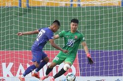 Văn Toản đang trải qua những ngày tháng khó khăn như Bùi Tiến Dũng