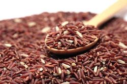 Lấy lại vẻ ngoài tươi trẻ rạng rỡ với 5 loại thực phẩm từ thiên nhiên