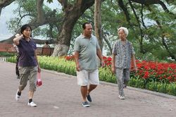 Giúp người cao tuổi phòng bệnh hô hấp mùa nóng