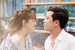 Nghe cách vợ chồng Nhã Phương - Trường Giang xưng hô thôi cũng khiến hội F.A phát hờn