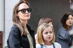 Angelina Jolie chia sẻ nỗi buồn cùng con gái