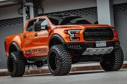 Ford Ranger lột xác thành F-150 Raptor