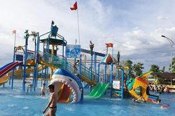Bé 7 tuổi bị đuối nước tại bể bơi công viên nước