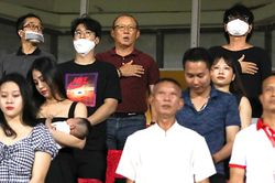 HLV Park Hang Seo có hơn một mối lo