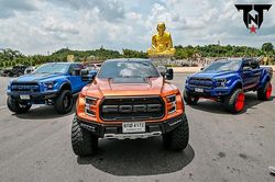 'Hô biến' Ford Ranger Raptor thành siêu bán tải F-150 đắt tiền