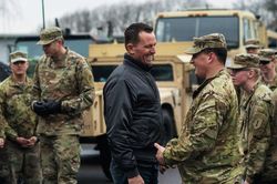 Mỹ rút quân khỏi Đức: Đòn trả đũa của cựu Đại sứ Richard Grenell và hệ lụy