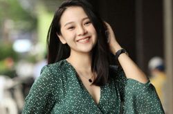 Tam Triều Dâng đeo đồng hồ 70 triệu đồng