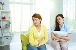Suýt ly hôn vì mẹ chồng hà tiện