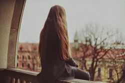 Rối bời vì không muốn sống xa gia đình khi cưới chồng