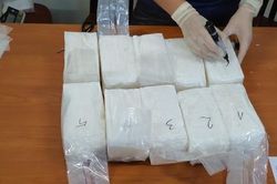 Phá 2 chuyên án, thu gần 10kg ketamine và 2 bánh heroin