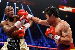 Marca đánh giá Pacquiao cao hơn Mayweather