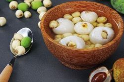 Cách nấu chè vải hạt sen thơm ngon, béo bùi
