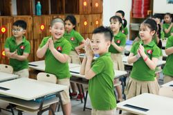Những địa phương nào cho học sinh tựu trường sát ngày 5/9?