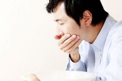 Ợ hơi sau ăn có phải là bệnh?