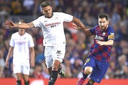 Trực tiếp bóng đá Sevilla vs Barca: Chờ Messi chạm mốc 700