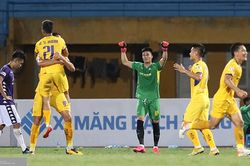 TM Văn Hoàng: 'Báu vật bị bỏ quên' của ông Park trên sân Hàng Đẫy?