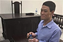 Tử hình kẻ thiêu chết con riêng của vợ