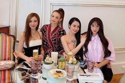 Dàn hotgirl Hà Thành hội ngộ chung một khung hình, ai cũng chồng con đề huề trừ Hạnh Sino
